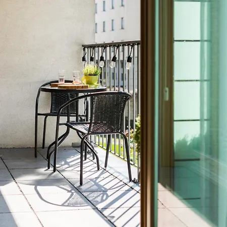 Rentplanet - Angel Plaza Appartement *