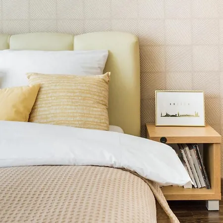 Rentplanet - Angel Plaza Apartment *