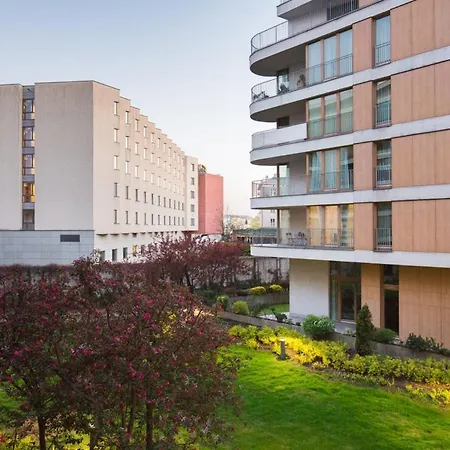 Rentplanet - Angel Plaza